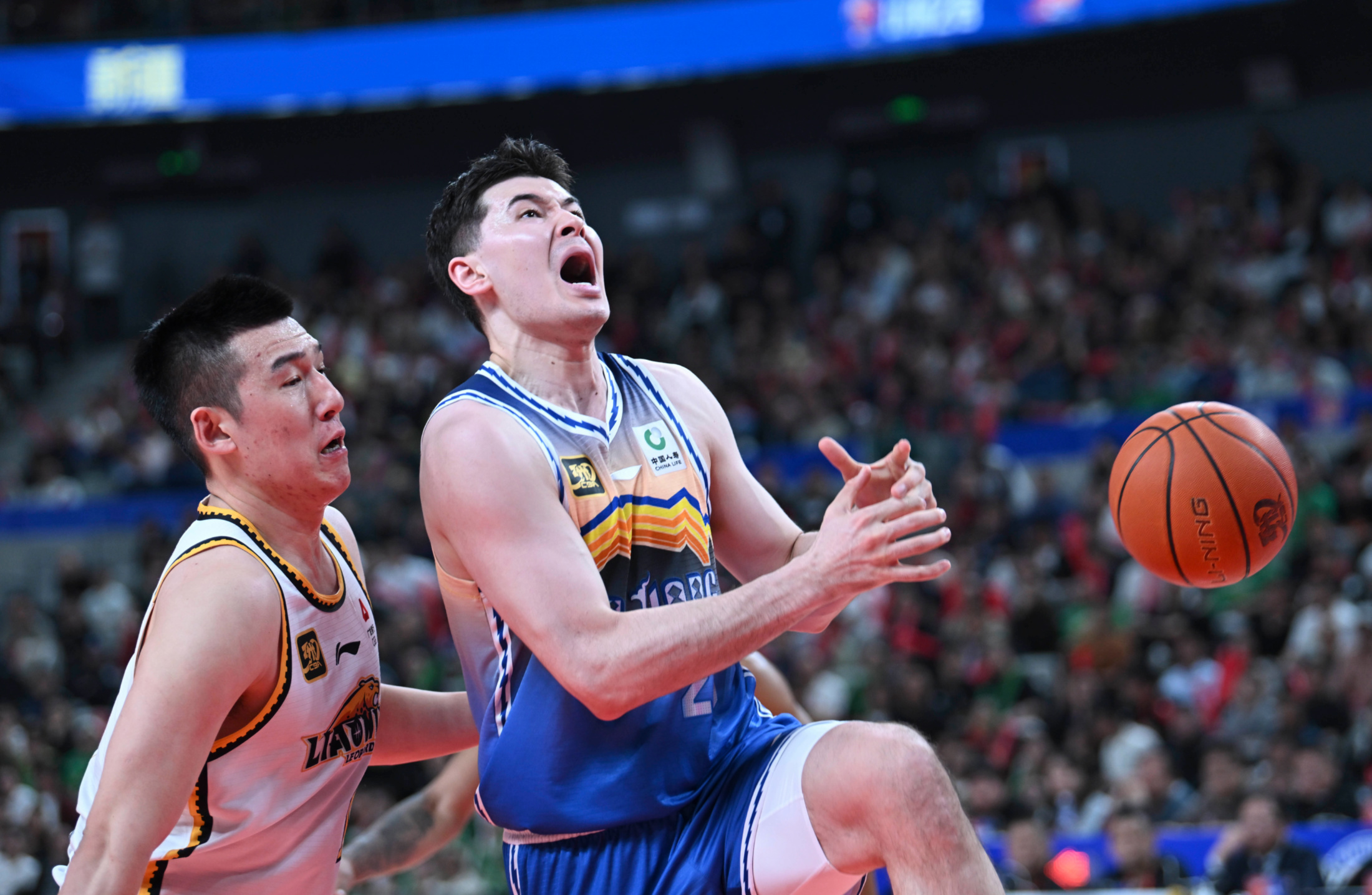 LOL直播赛事 -勇士砍鲨战术失败原因